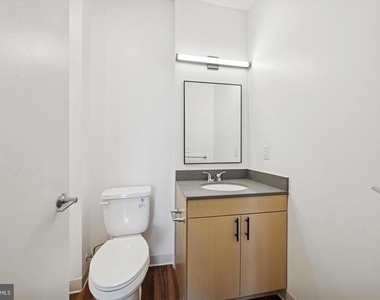 4240 Chestnut Street - Photo Thumbnail 12