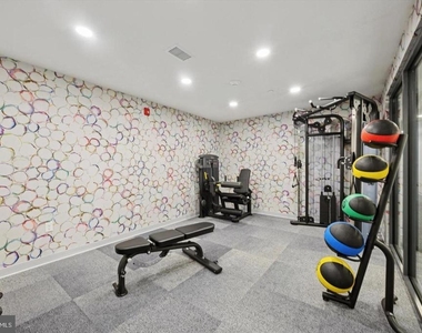 4240 Chestnut Street - Photo Thumbnail 15
