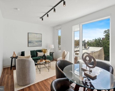 4240 Chestnut Street - Photo Thumbnail 8
