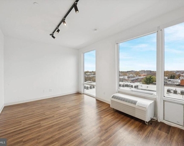 4240 Chestnut Street - Photo Thumbnail 23