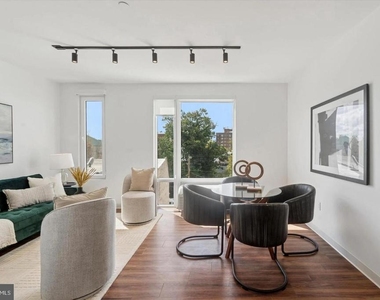 4240 Chestnut Street - Photo Thumbnail 4