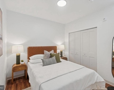 4240 Chestnut Street - Photo Thumbnail 15