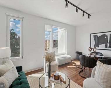 4240 Chestnut Street - Photo Thumbnail 5