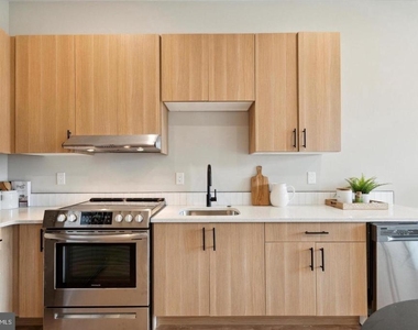 209 W Chelten Avenue - Photo Thumbnail 7