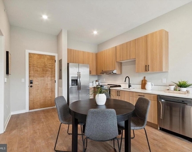 209 W Chelten Avenue - Photo Thumbnail 9