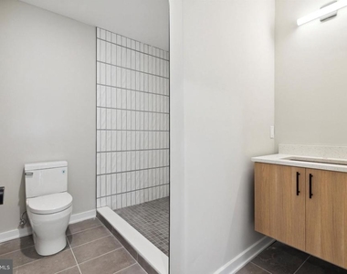 308 W Chelten Avenue - Photo Thumbnail 3