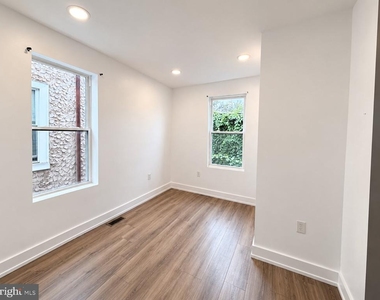 1929 N Patton Street - Photo Thumbnail 10
