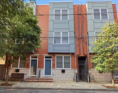 2138 Kater Street - Photo Thumbnail 2