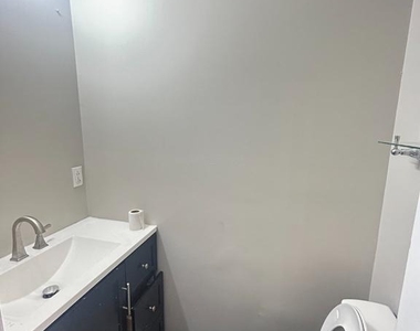 1528 N Mascher Street - Photo Thumbnail 10