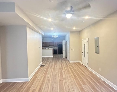 1528 N Mascher Street - Photo Thumbnail 1
