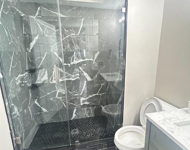 1528 N Mascher Street - Photo Thumbnail 2