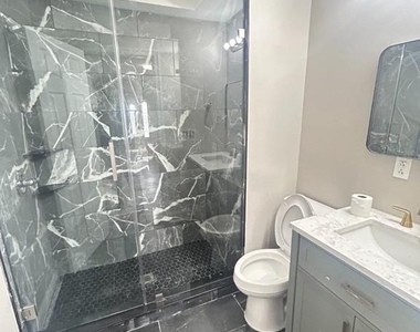 1528 N Mascher Street - Photo Thumbnail 5