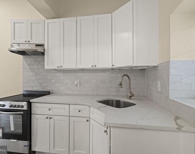 844 S 3rd - Photo Thumbnail 12