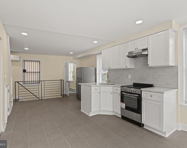 844 S 3rd - Photo Thumbnail 23