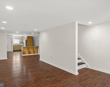 2054 Sansom Street - Photo Thumbnail 11