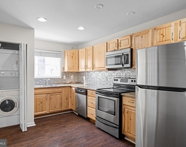 2054 Sansom Street - Photo Thumbnail 2
