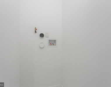 2611 Titan Street - Photo Thumbnail 19
