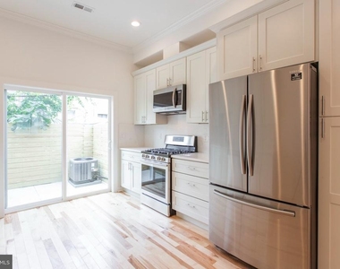 2611 Titan Street - Photo Thumbnail 9