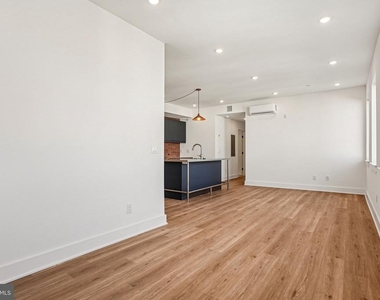 2456 Frankford Avenue - Photo Thumbnail 7