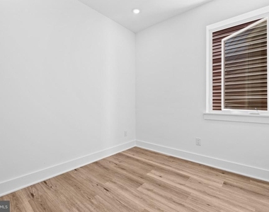 2456 Frankford Avenue - Photo Thumbnail 23