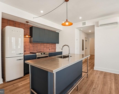 2456 Frankford Avenue - Photo Thumbnail 13