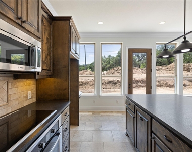 711 N Paleface Ranch Rd - Photo Thumbnail 14