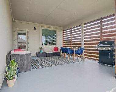 16800 Marcello Dr - Photo Thumbnail 19