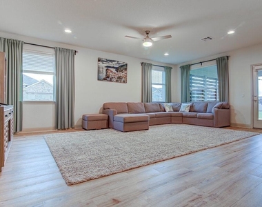 16800 Marcello Dr - Photo Thumbnail 4