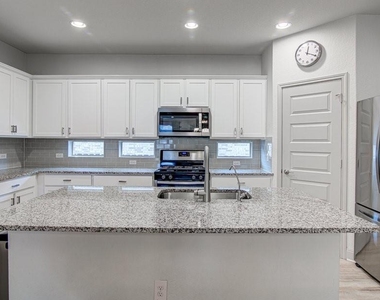 16800 Marcello Dr - Photo Thumbnail 9