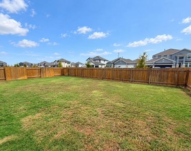 19124 Moreland Ln - Photo Thumbnail 32