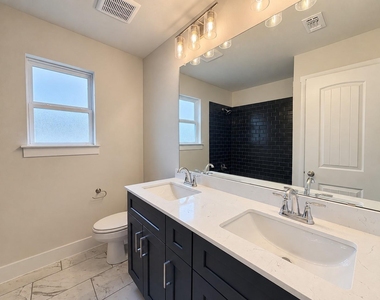 19124 Moreland Ln - Photo Thumbnail 26