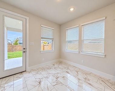 19124 Moreland Ln - Photo Thumbnail 9
