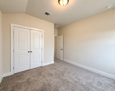 19124 Moreland Ln - Photo Thumbnail 29