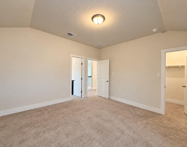 19124 Moreland Ln - Photo Thumbnail 23