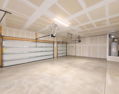 19124 Moreland Ln - Photo Thumbnail 35