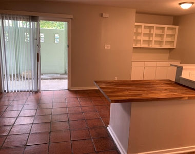 1808 W 35th St - Photo Thumbnail 1