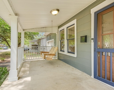 1402 Romeria Dr - Photo Thumbnail 2