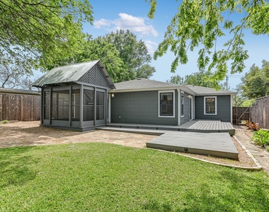1402 Romeria Dr - Photo Thumbnail 14