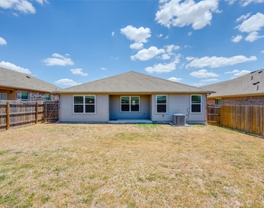 5816 Montrelia Dr - Photo Thumbnail 8