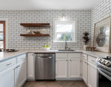 4503 Garnett St - Photo Thumbnail 15