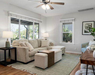 4503 Garnett St - Photo Thumbnail 3