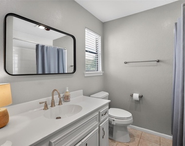 1911 Stoneridge Rd - Photo Thumbnail 17