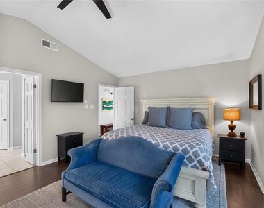 1911 Stoneridge Rd - Photo Thumbnail 13
