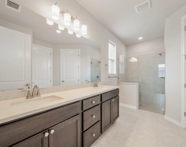 131 Ace Ln - Photo Thumbnail 9