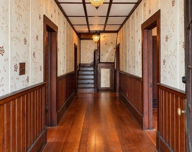 115 N Lockhart St - Photo Thumbnail 3