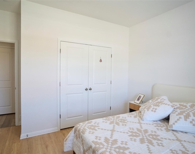 206 Pico St - Photo Thumbnail 14