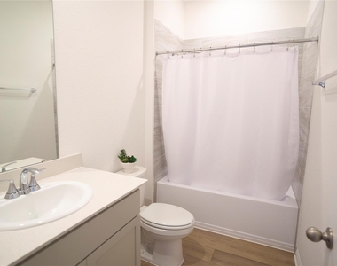 206 Pico St - Photo Thumbnail 15