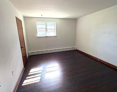 177 Wildflower Drive - Photo Thumbnail 10