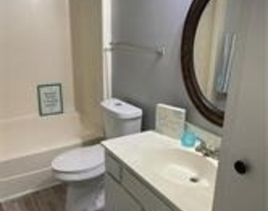 8114 Sonnet Ave - Photo Thumbnail 10