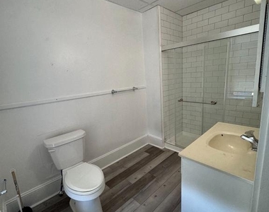 171 S Charlotte Street - Photo Thumbnail 3